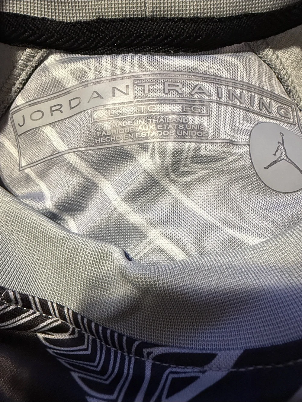 JORDAN Light Gray & Black Graphic Athletic Short-Sleeve Shirt NIKE Basketball.